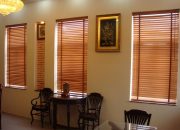 Rèm cửa gỗ tiết kiệm không gian và diện tích